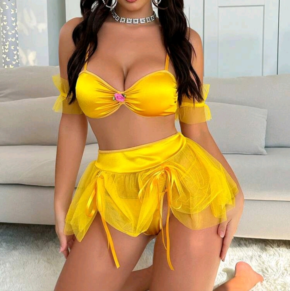 4pc Golden Lingerie Set W/Top, G-string Panties, Sheer Skirt & Arm Ruffles (M)
